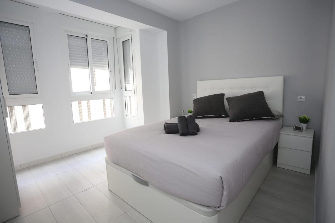 Apartamentos Navas Gam Аликанте Екстериор снимка
